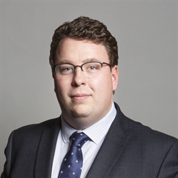 1:1 portrait of Gary Sambrook