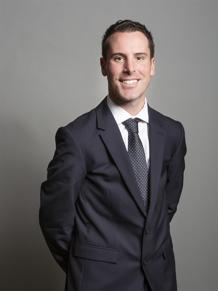 Full sized portrait of Scott Benton