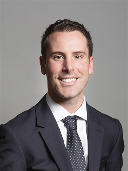 3:4 portrait of Scott Benton