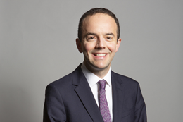 3:2 portrait of James Murray