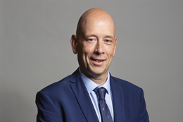 3:2 portrait of Mark Eastwood