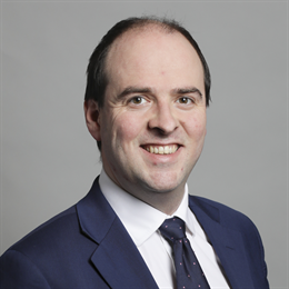 1:1 portrait of Mr Richard Holden