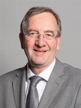 3:4 portrait of Paul Howell