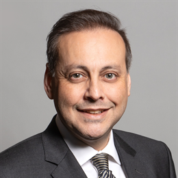 1:1 portrait of Imran Ahmad Khan
