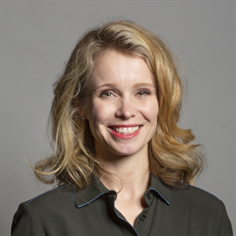 1:1 portrait of Siobhan Baillie