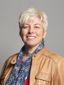 3:4 portrait of Lia Nici