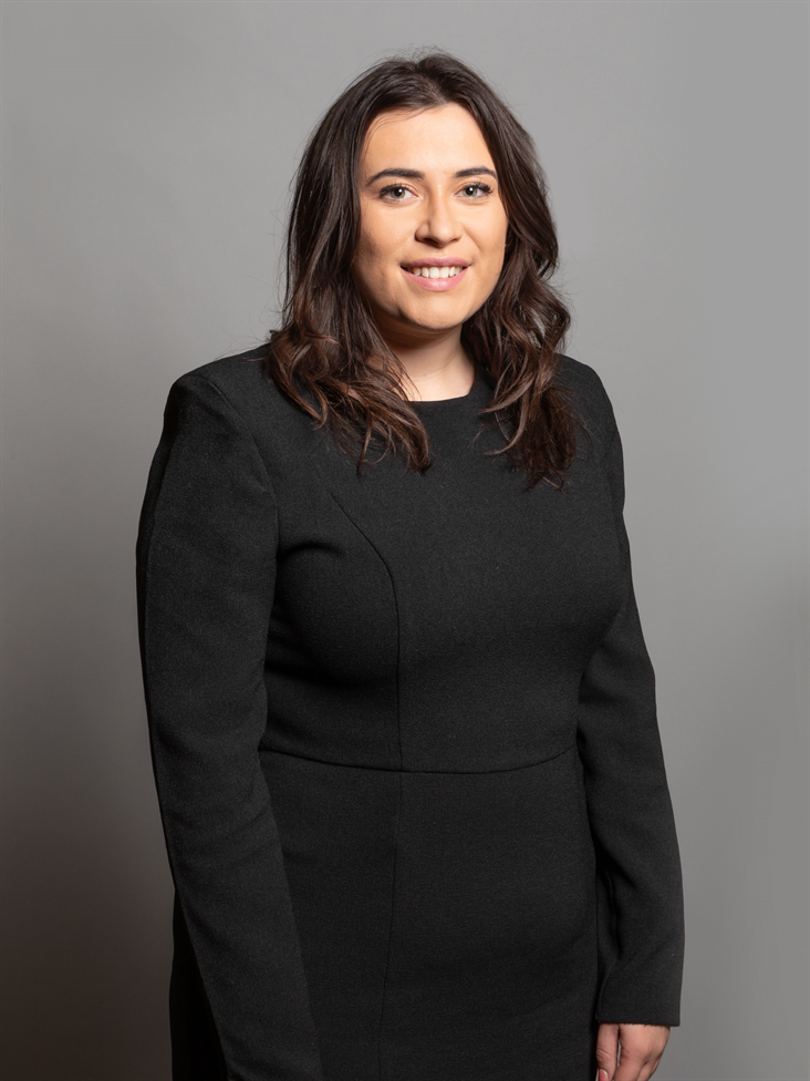 Full sized portrait of Nicola Richards