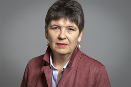 3:2 portrait of Baroness Fox of Buckley