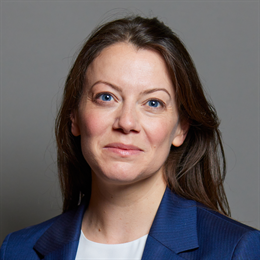 1:1 portrait of Sarah Green