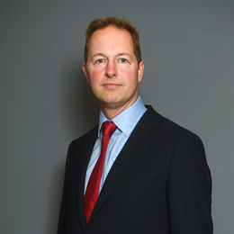 Official portrait of Richard Foord MP