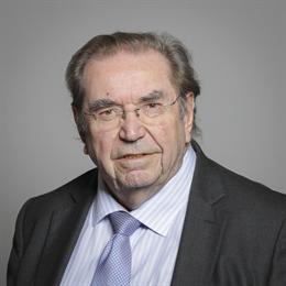 1:1 portrait of Lord Chidgey