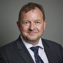 1:1 portrait of Lord Fuller
