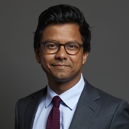1:1 portrait of Kanishka Narayan