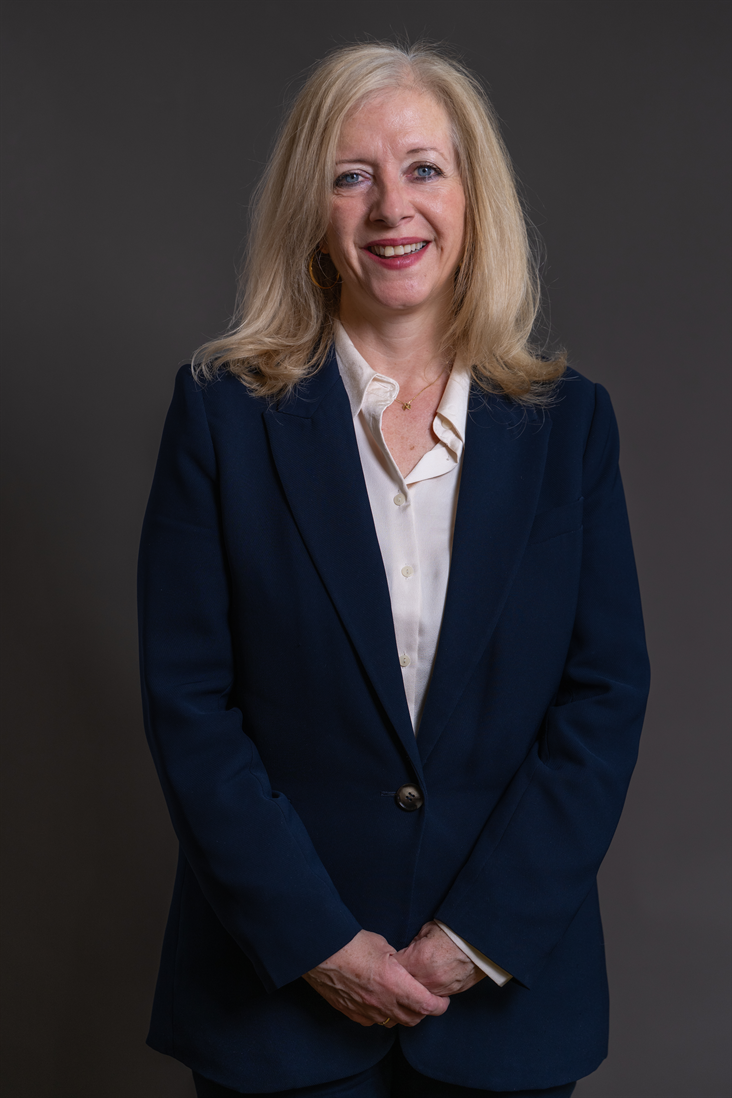 Full sized portrait of Liz Jarvis