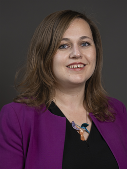 3:4 portrait of Jen Craft