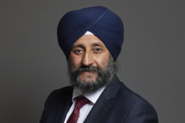 3:2 portrait of Gurinder Singh Josan