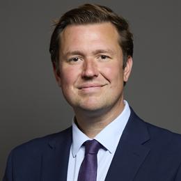 Official portrait of Steve Race MP