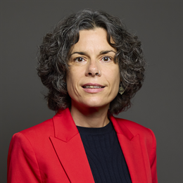 1:1 portrait of Deirdre Costigan