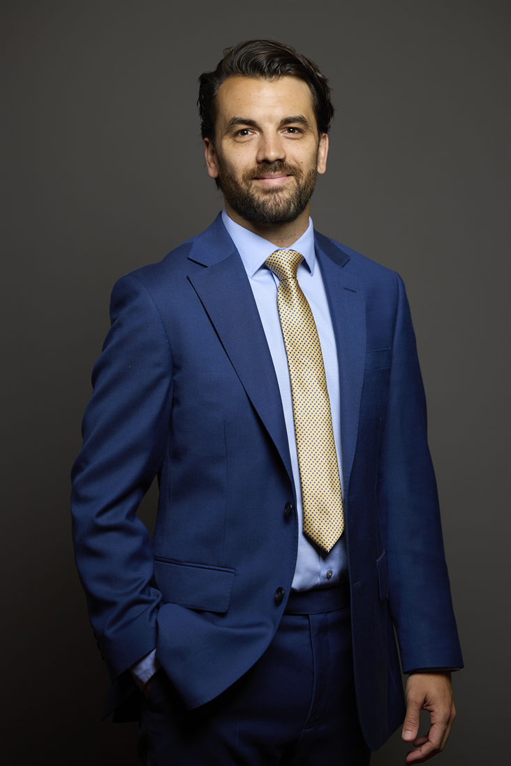Full sized portrait of Bobby Dean