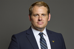 3:2 portrait of Luke Taylor