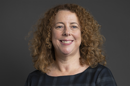 3:2 portrait of Gill German
