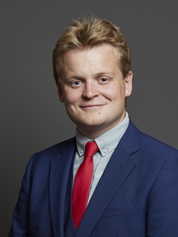 3:4 portrait of Euan Stainbank