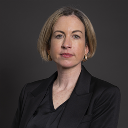 1:1 portrait of Claire Hughes