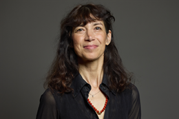 3:2 portrait of Manuela Perteghella