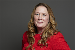 3:2 portrait of Emily Darlington
