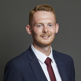 1:1 portrait of Luke Myer
