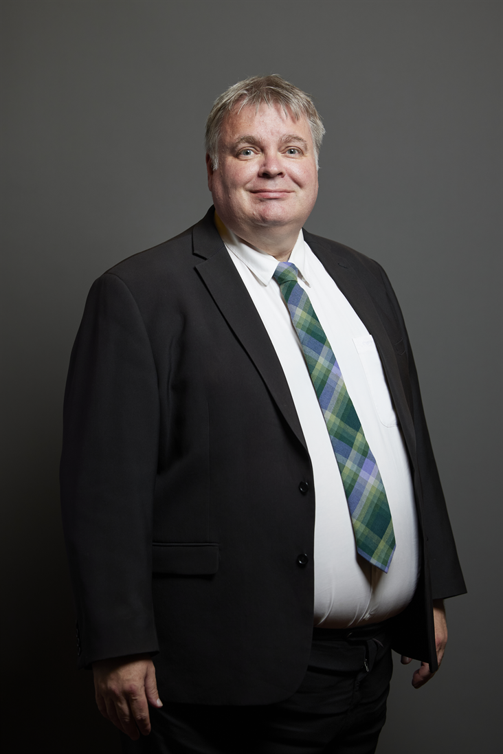 Full sized portrait of Chris Kane