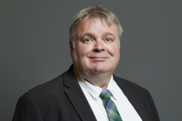 3:2 portrait of Chris Kane