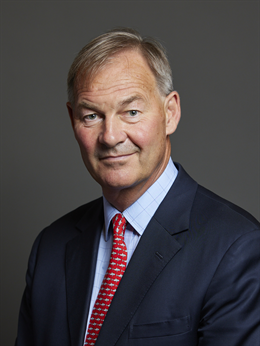 3:4 portrait of Rupert Lowe