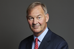 3:2 portrait of Rupert Lowe