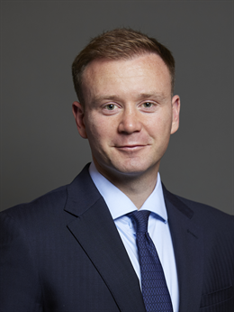 3:4 portrait of Fred Thomas
