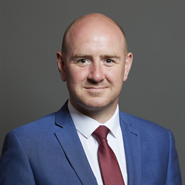 1:1 portrait of Frank McNally