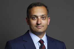 3:2 portrait of Dr Neil Shastri-Hurst