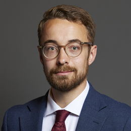 1:1 portrait of Mr Luke Charters