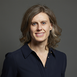 1:1 portrait of Jessica Toale