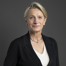 1:1 portrait of Alison Griffiths