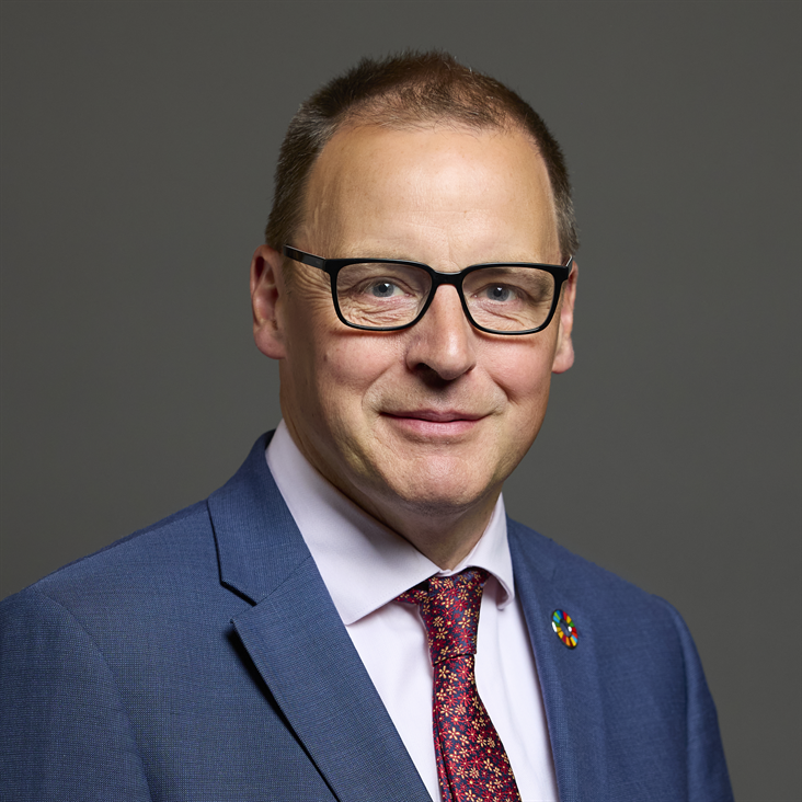 Full sized portrait of Dr Scott Arthur