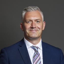 1:1 portrait of David Smith