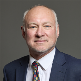 1:1 portrait of Jim Dickson