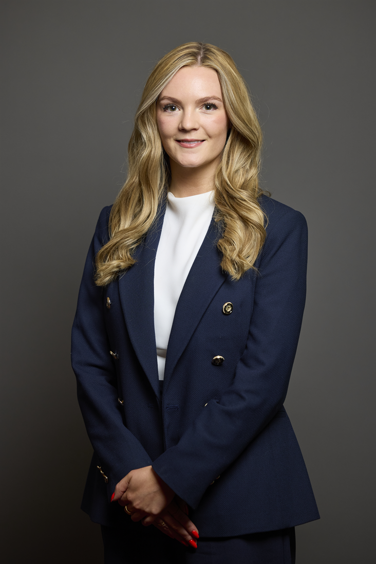 Full sized portrait of Kate Dearden