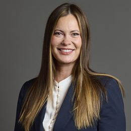 1:1 portrait of Jade Botterill