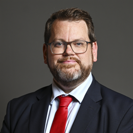 1:1 portrait of Michael Wheeler