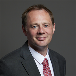 1:1 portrait of Richard Baker