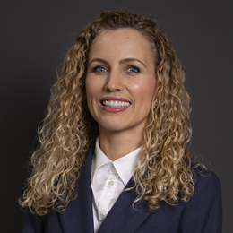 1:1 portrait of Katie White