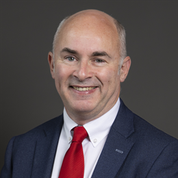 Official portrait of Alex Easton MP