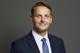 3:2 portrait of Mike Tapp